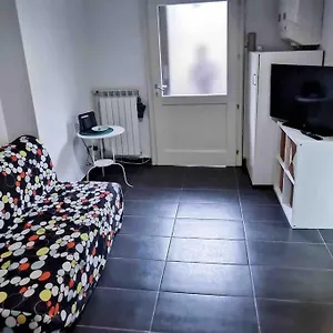 Appartamento Intero Su Via Tortona-darsena-navigli, Milano